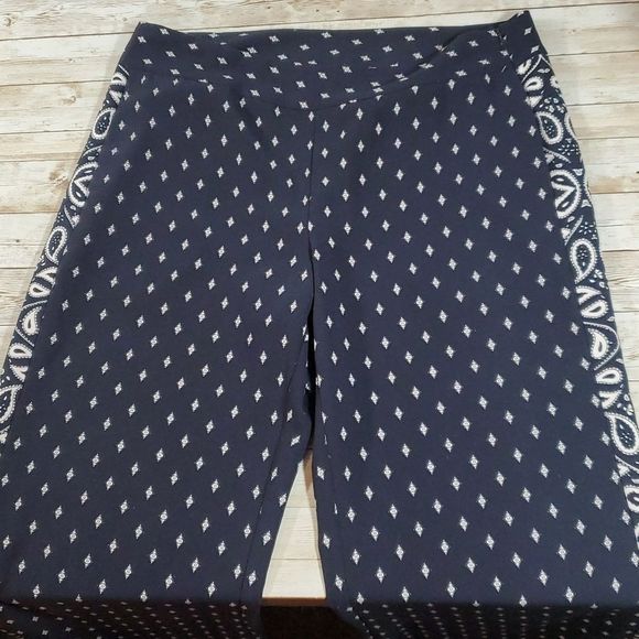 CAbi 5176 Track‎ Star Bandana Print Wide Leg Flowy Pant Pants Size 8 - Picture 5 of 8